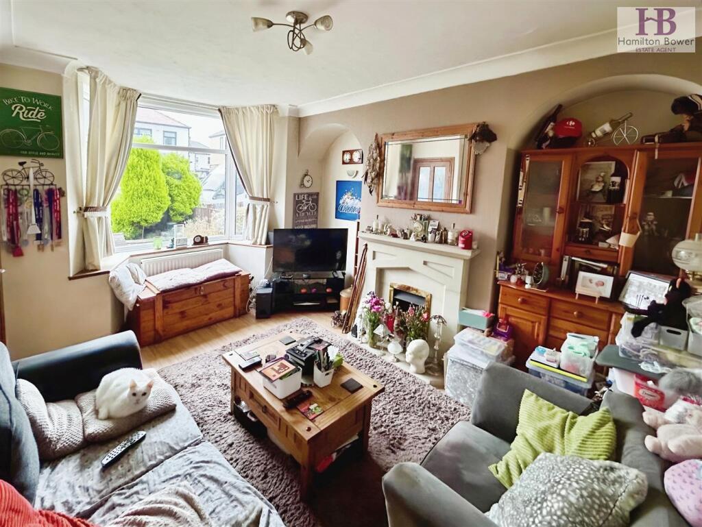 Additional property image - Glenaire, Shipley, Bradford