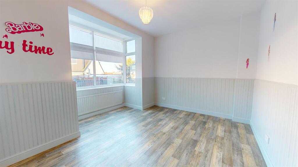 Additional property image - The Avenue, Clayton, Bradford