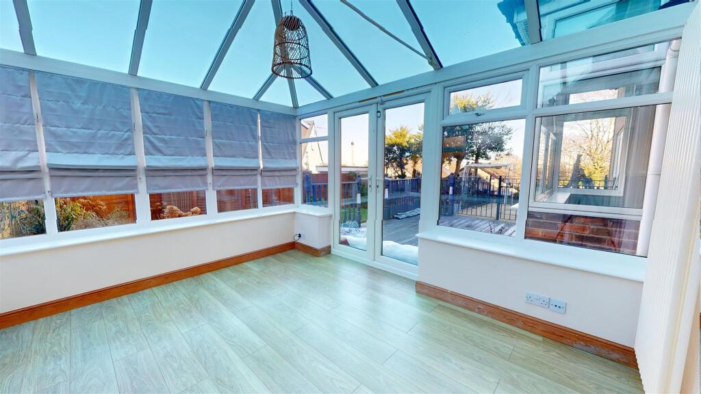 Additional property image - The Avenue, Clayton, Bradford