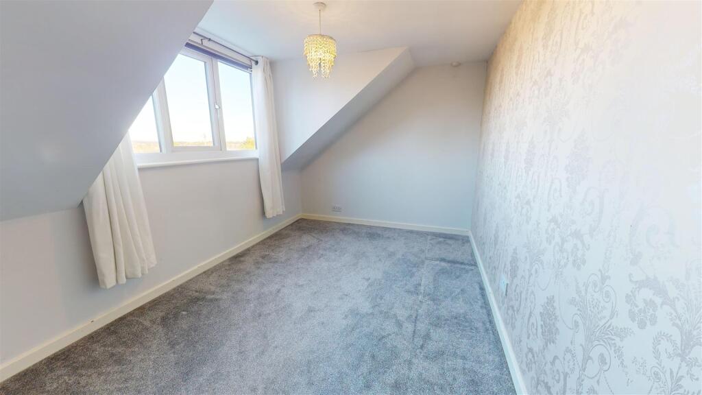Additional property image - The Avenue, Clayton, Bradford