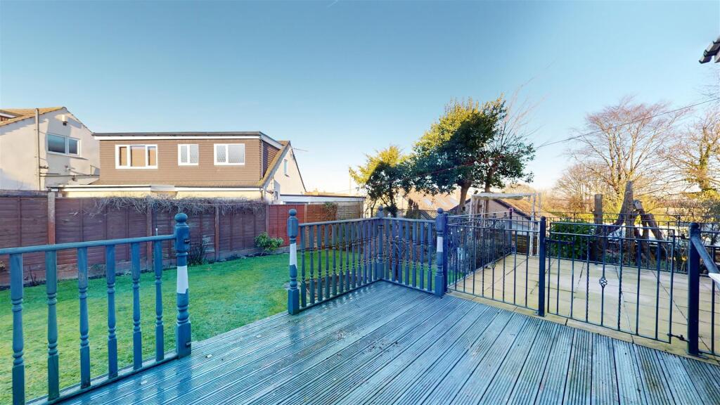 Additional property image - The Avenue, Clayton, Bradford