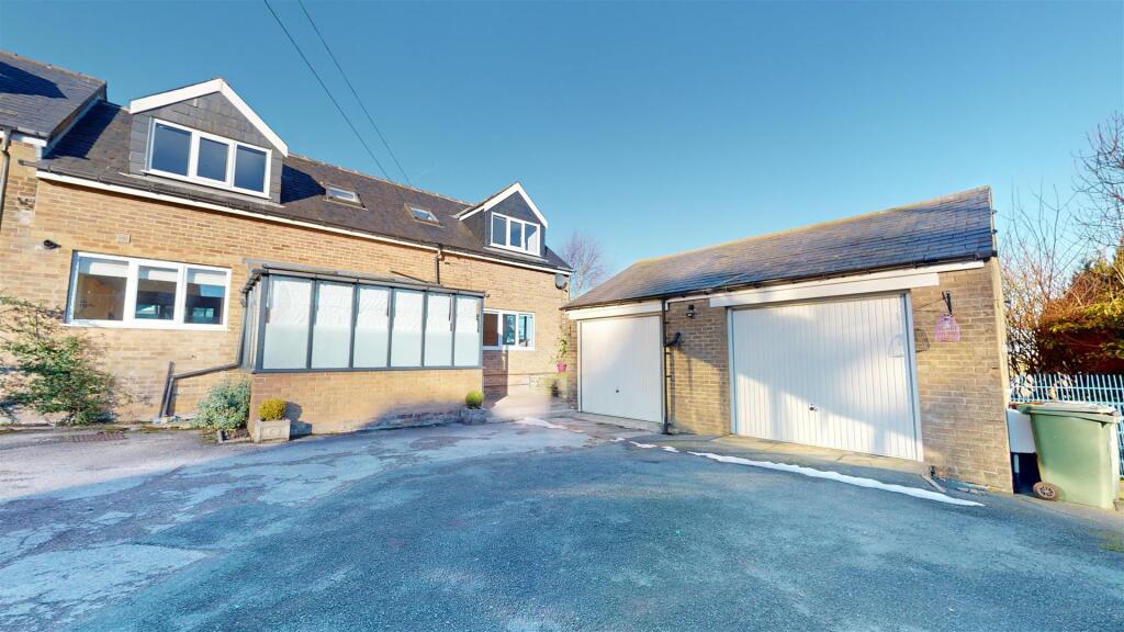Additional property image - The Avenue, Clayton, Bradford