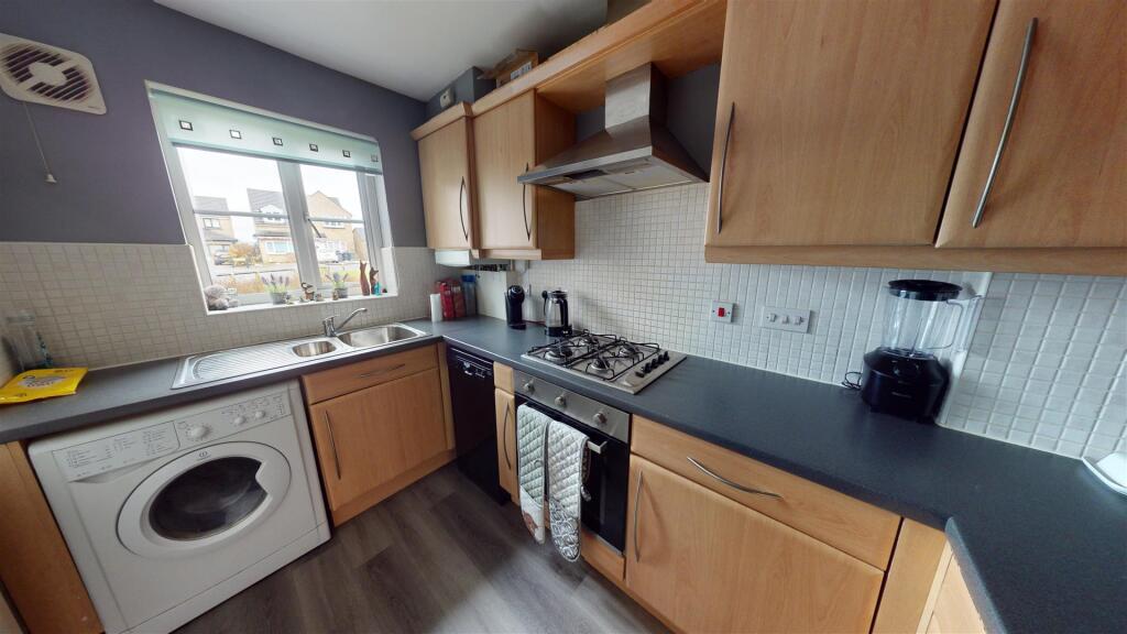 Additional property image - Fewston Avenue, Bradford