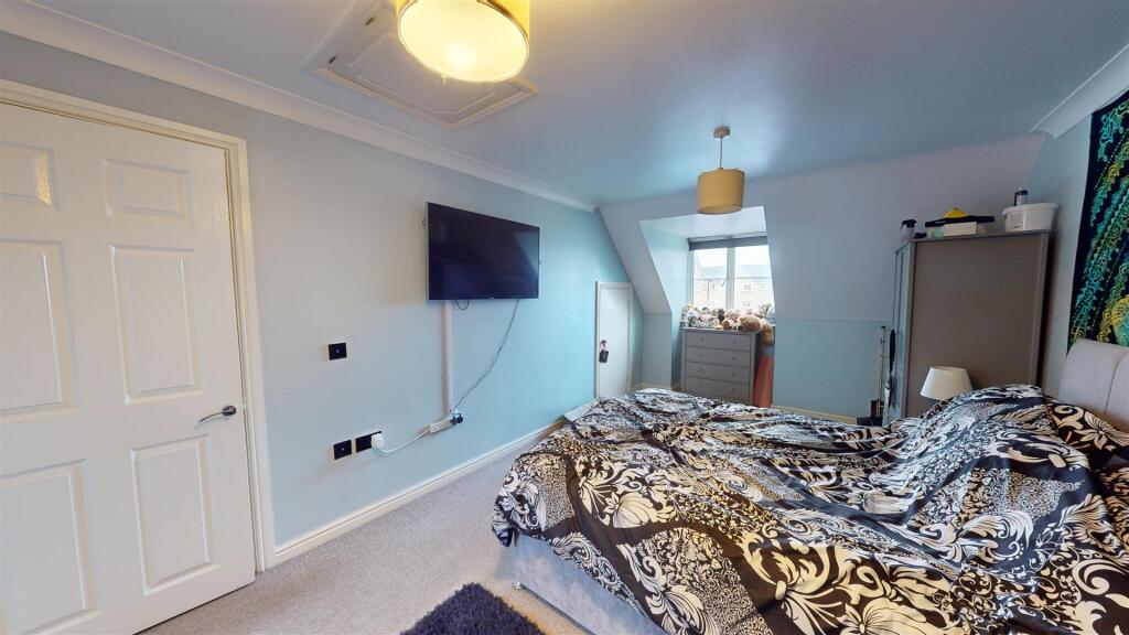 Additional property image - Fewston Avenue, Bradford