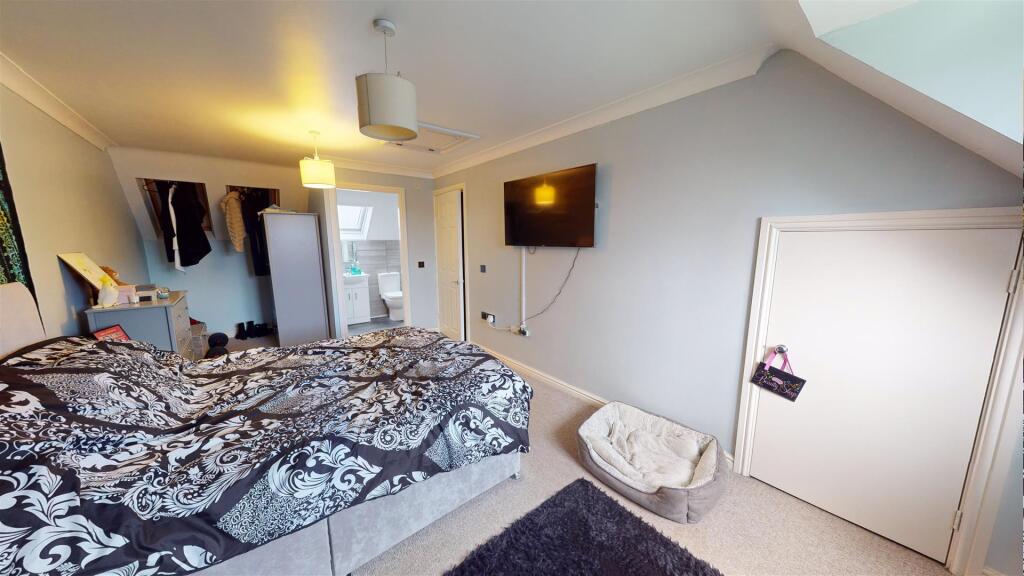 Additional property image - Fewston Avenue, Bradford