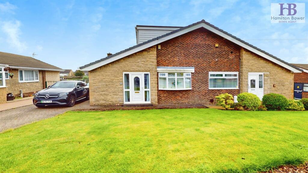 Main image of property: Greenacres, Shelf, Halifax