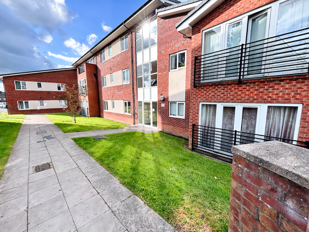 2 bedroom flat for sale in Pickering Place, Durham, County Durham, DH1