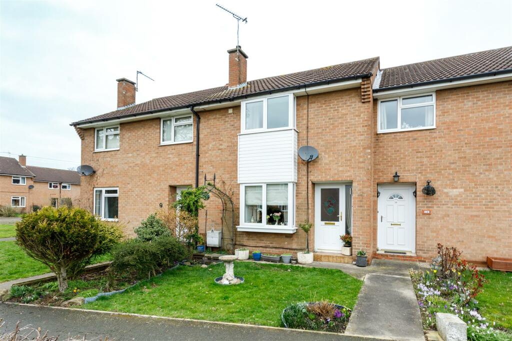 2 bedroom terraced house for sale in Crabmill Close, Easingwold, York, YO61