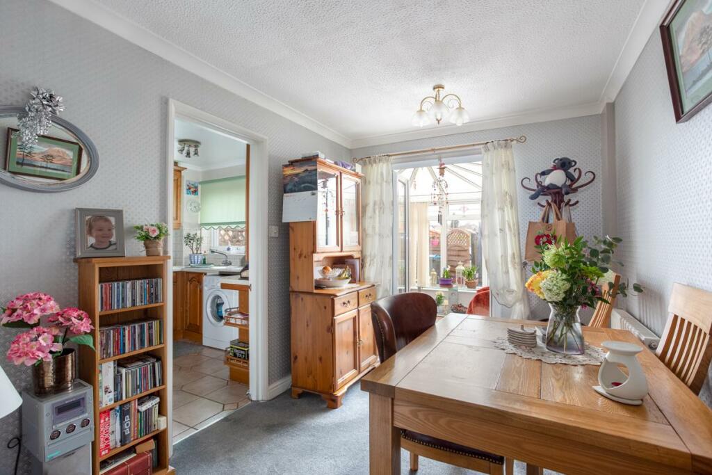 2 bedroom terraced house for sale in Crabmill Close, Easingwold, York, YO61