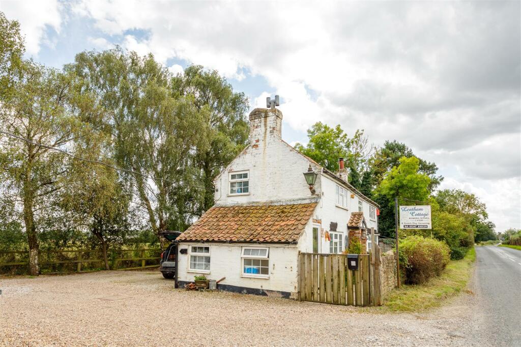 Leatham on sale cottage kennels