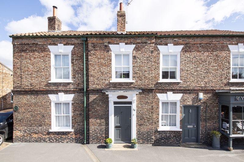 3 bedroom end of terrace house for sale in Long Street, Easingwold, YO61