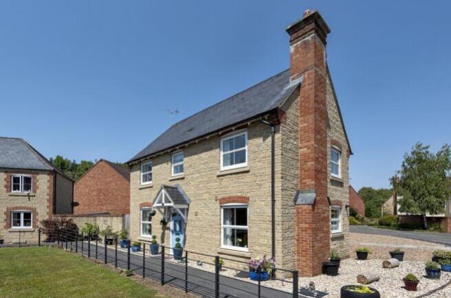 Main image of property: Alicia Close, Swindon, SN25