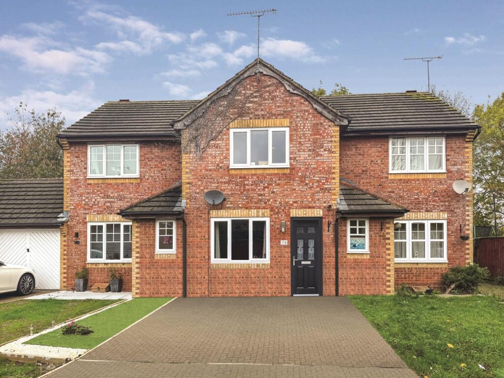 Main image of property: Dunsford Close, Swindon, SN1