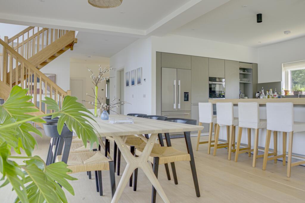 Main image of property: Waters Edge, Cerney Wick