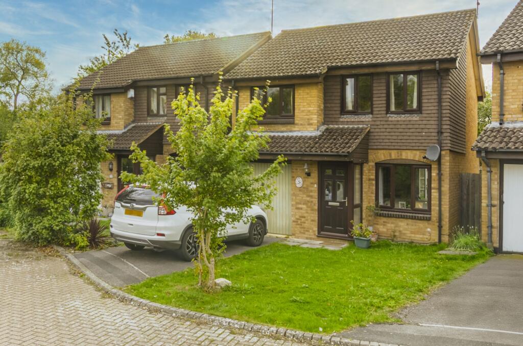 Main image of property: Camton Road, Swindon, SN5 5TP