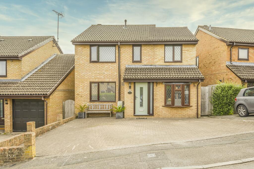 Main image of property: Chervil Close, Swindon, SN2