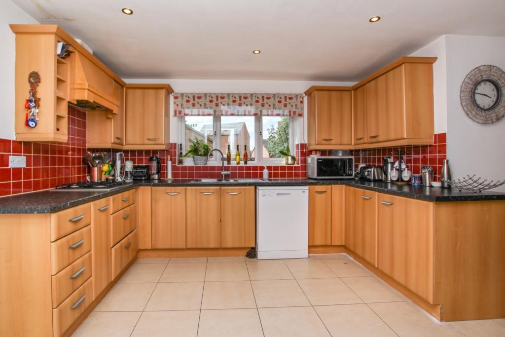 5 bedroom detached house for sale in Cane Avenue, Peterborough, PE2 9QT, PE2