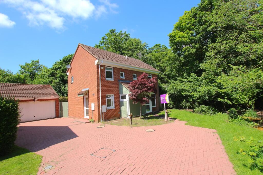 4 bedroom detached house for sale in Denmark Drive, Orton Waterville