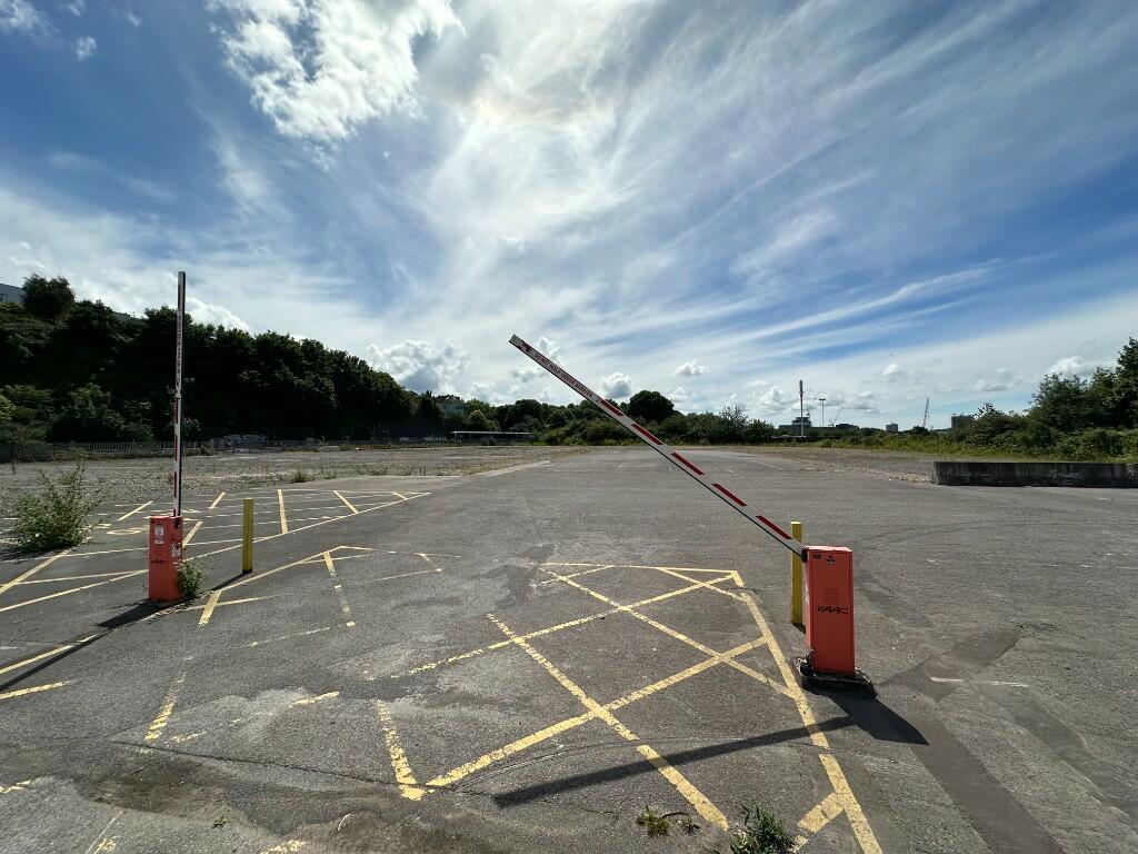 Additional property image - Yard at Templegate Park, Mead Street, Bristol, BS3 4RP