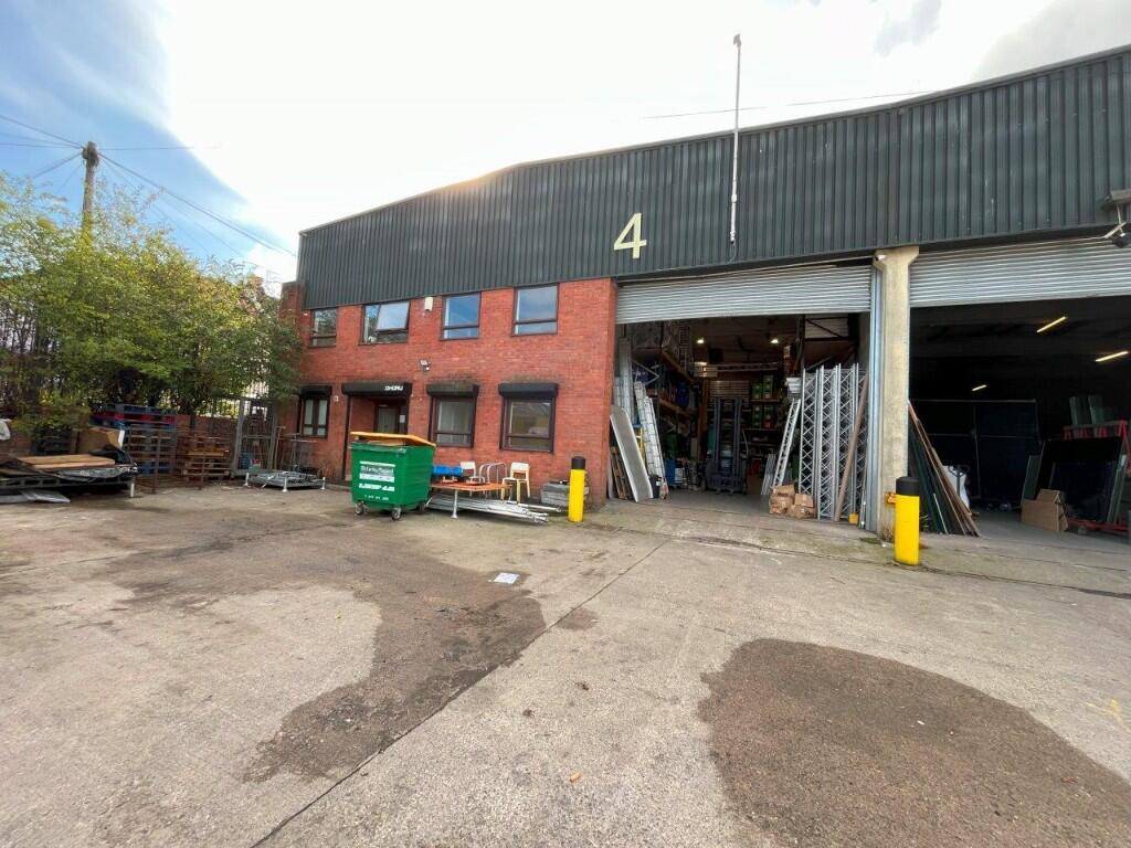Main image of property: Unit 4 Whitehall Trading Estate, Gerrish Avenue, Bristol, BS5 9DF