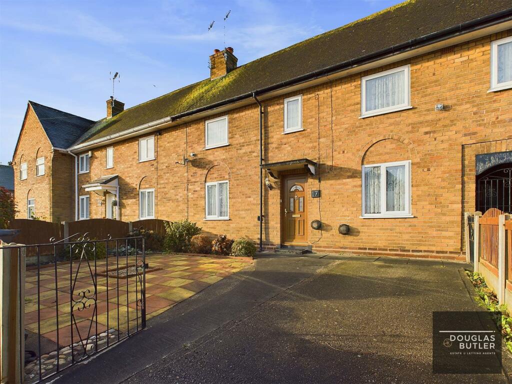 3 bedroom terraced house for sale in Warwick Road, Blacon, Chester, CH1