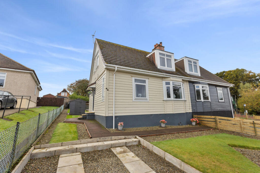 3 bedroom semi-detached house