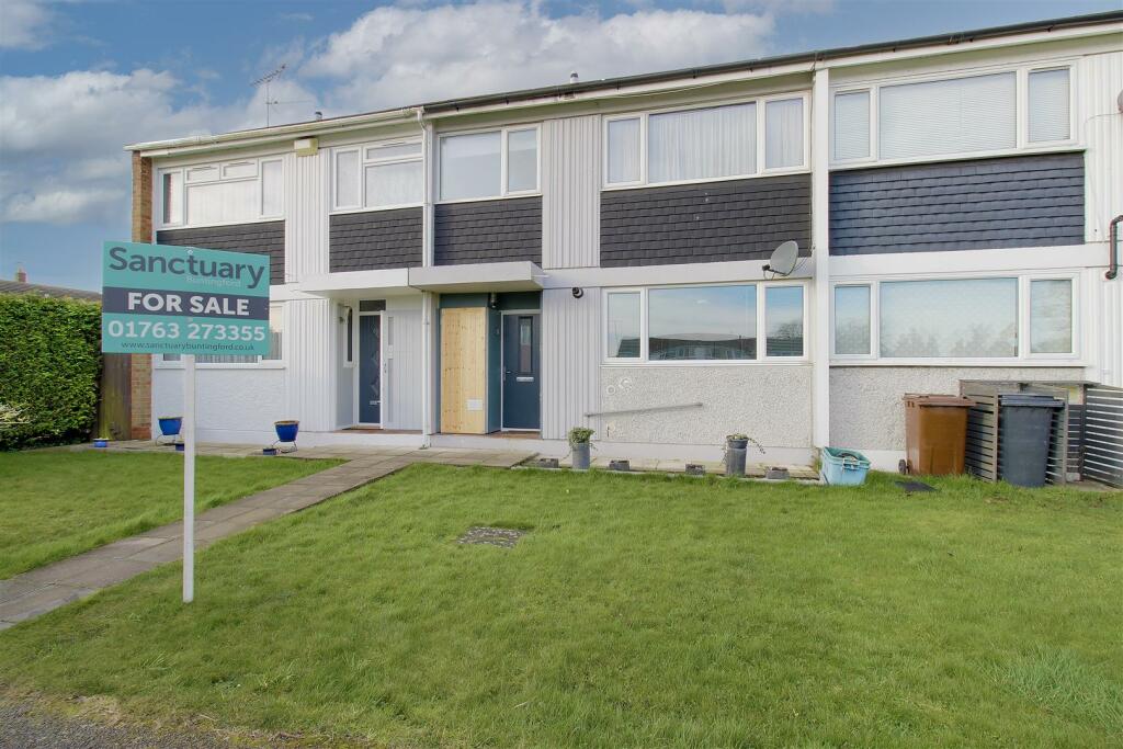 3 bedroom house for sale in Monks Walk, Buntingford, SG9