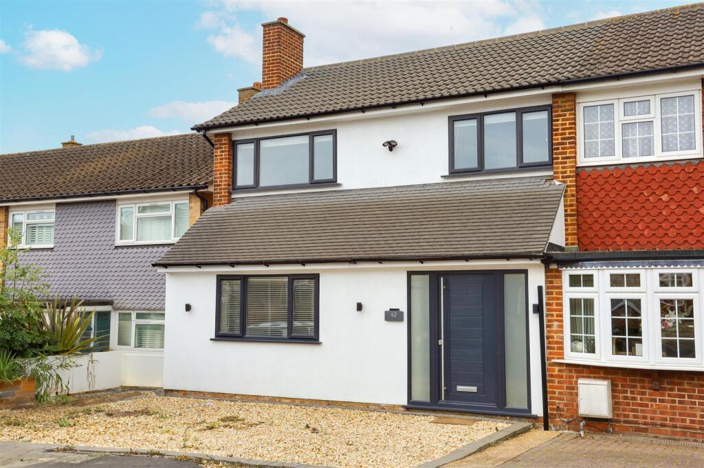 Main image of property: Hilltop Close, Cheshunt