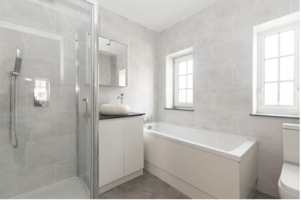 Additional property image - Fairfax Avenue, Drighlington, Bradford, West Yorkshire, BD11