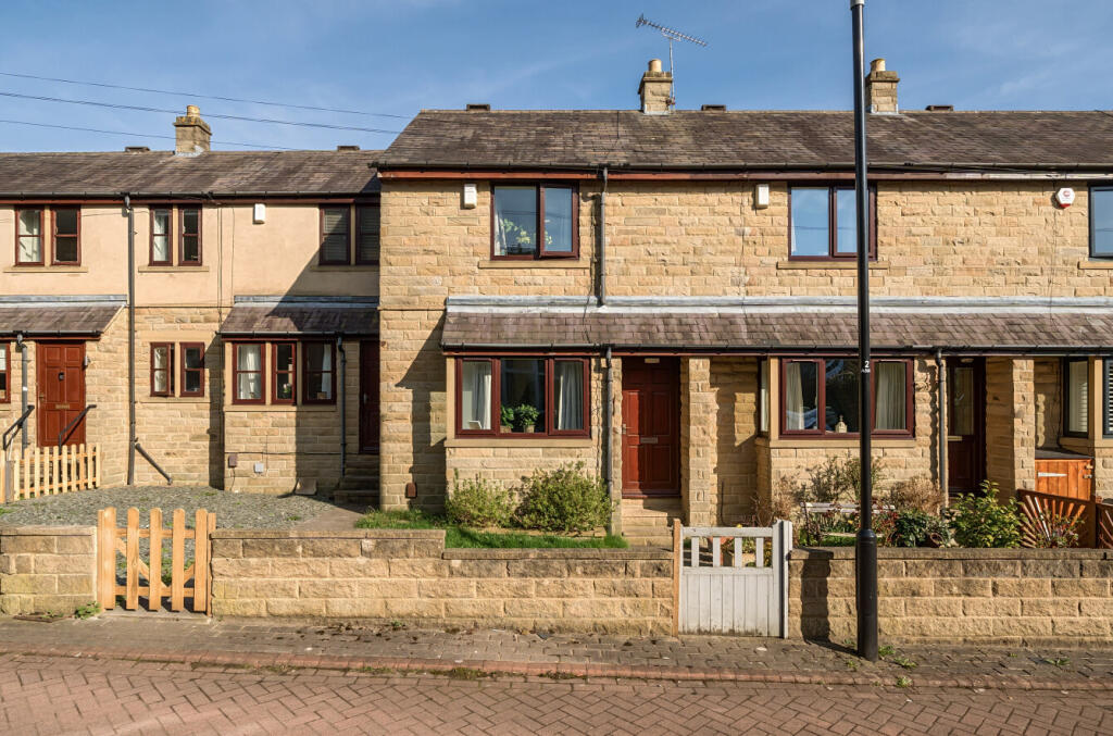 Main image of property: Ash Grove, Pudsey, West Yorkshire, UK, LS28