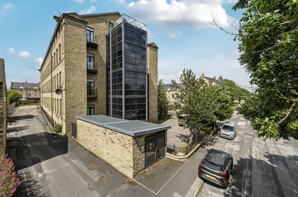 Main image of property: Cavendish Court, Drighlington, Bradford, West Yorkshire, BD11