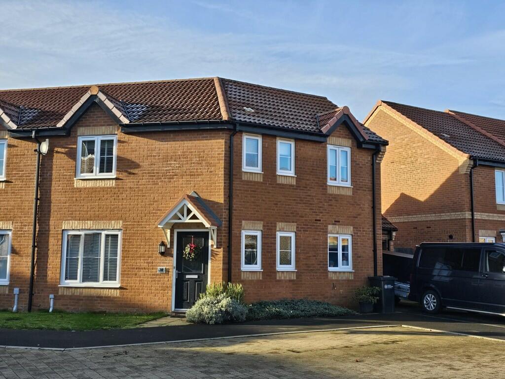 3 bedroom semidetached house for sale in Woodland Avenue, Catterick