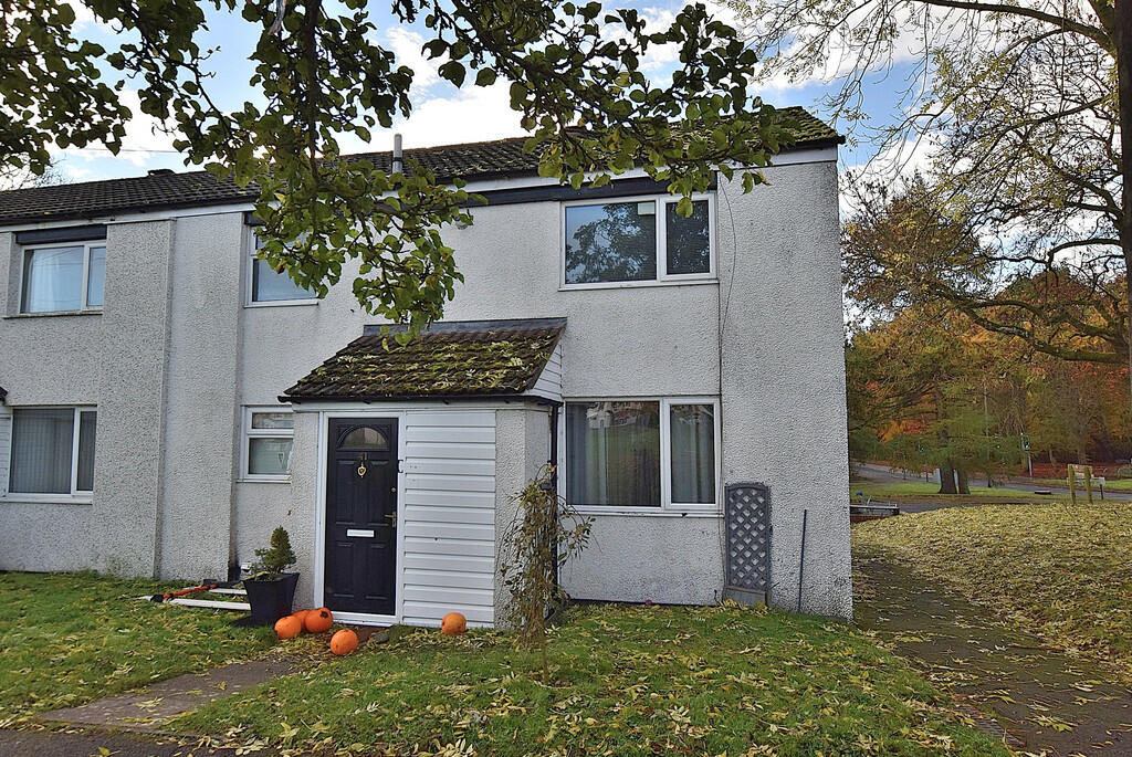 3 bedroom end of terrace house for sale in Warwick Close, Catterick