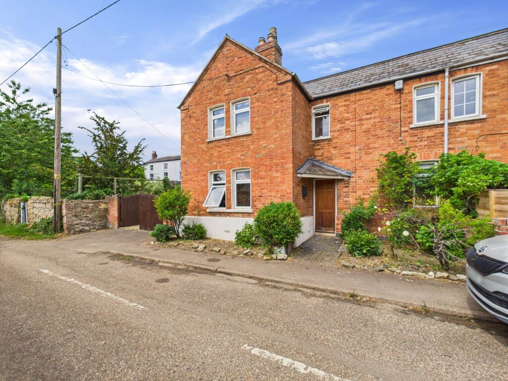 Main image of property: The Crescent, Pattishall, NN12
