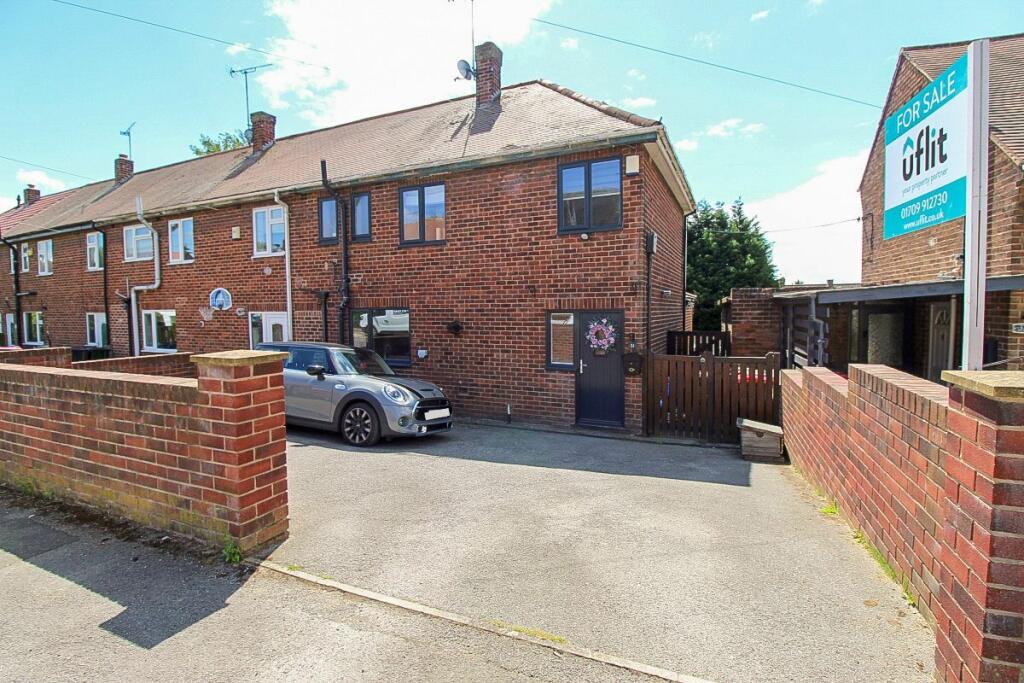 3 bedroom semidetached house for sale in Maple Avenue, Maltby, Rotherham, S66