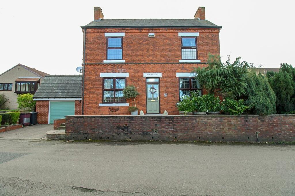 2 bedroom detached house for sale in Kirkcroft Lane, Killamarsh