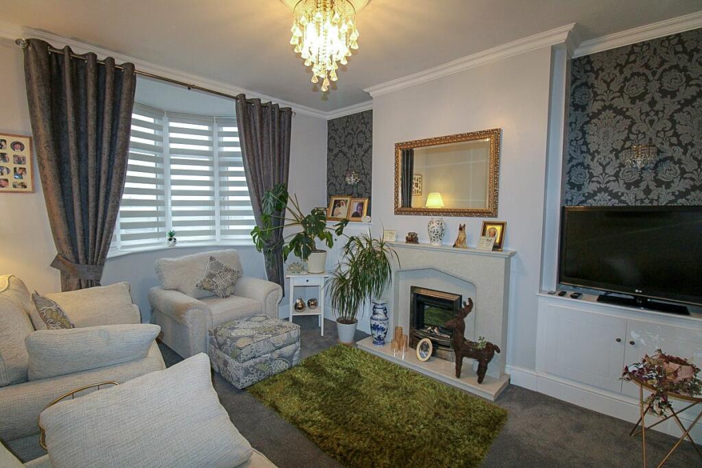 2 bedroom semidetached house for sale in West Bawtry Road, Rotherham, S60