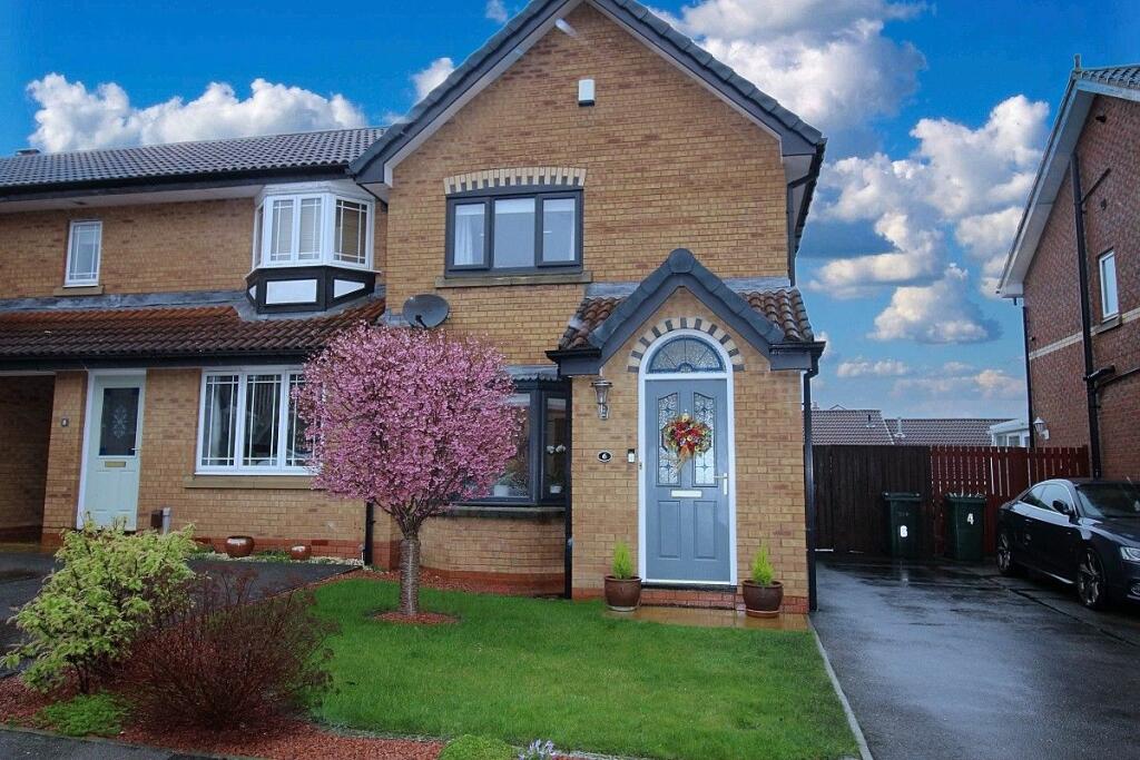 3 bedroom town house for sale in Falconer Way, Treeton, Rotherham, S60