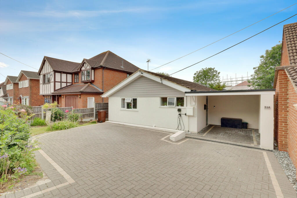 3 bedroom detached bungalow for sale in Grove Road, Benfleet, SS7