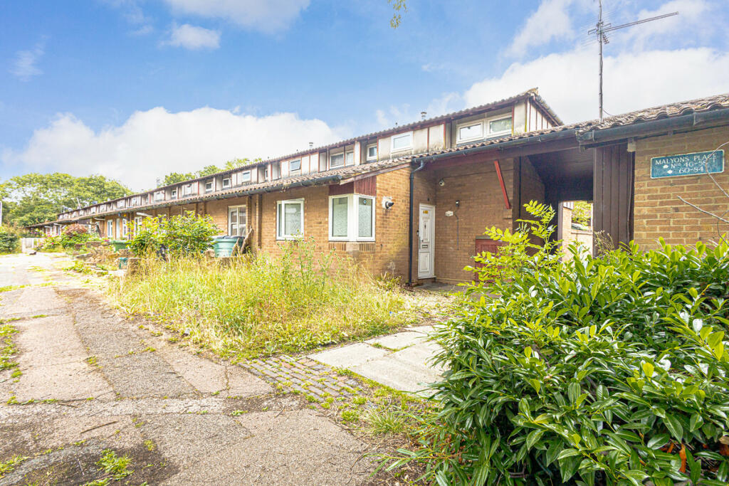 2 bedroom end of terrace house for sale in Malyons Place, Basildon, SS13