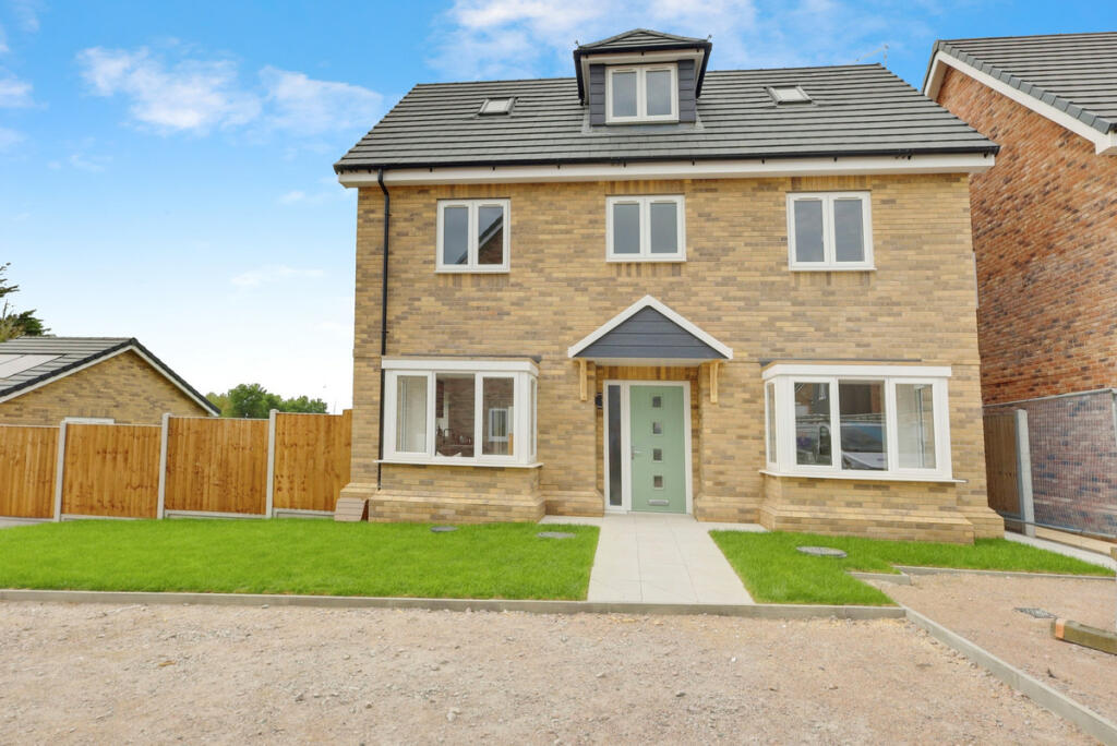 Main image of property: Cornfield Way, Rayleigh, SS6