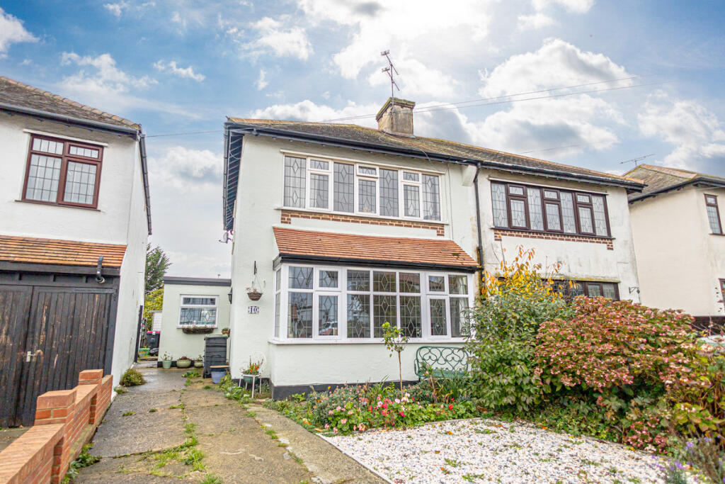 Main image of property: Glastonbury Chase, Westcliff-on-sea, SS0