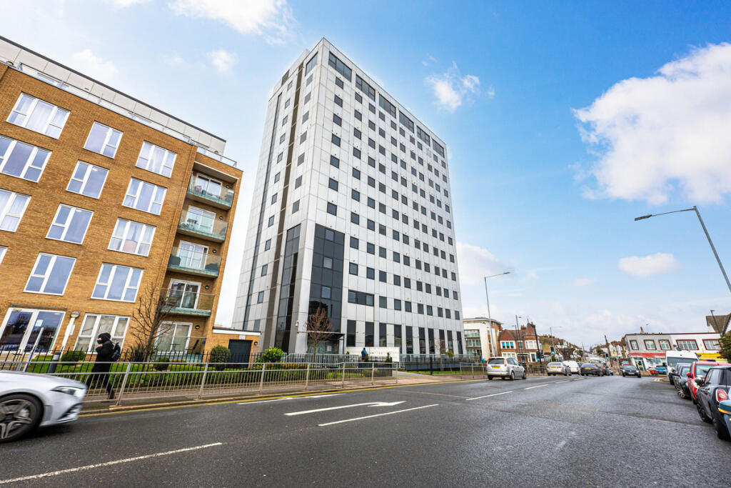 Main image of property: Southchurch Avenue, Southend-on-sea, SS1