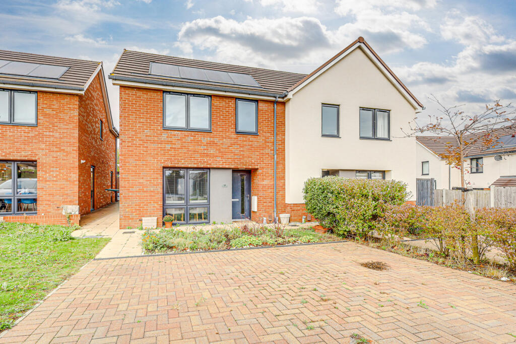 Main image of property: Somerton Avenue, Westcliff-on-sea, SS0