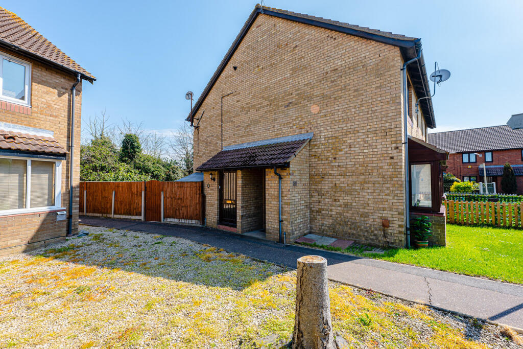 Main image of property: Caversham Avenue, Southend-on-sea, SS3