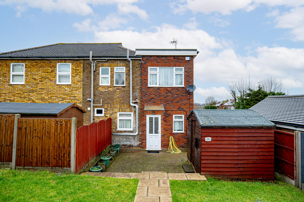 Main image of property: Kings Farm, Rayleigh, SS6