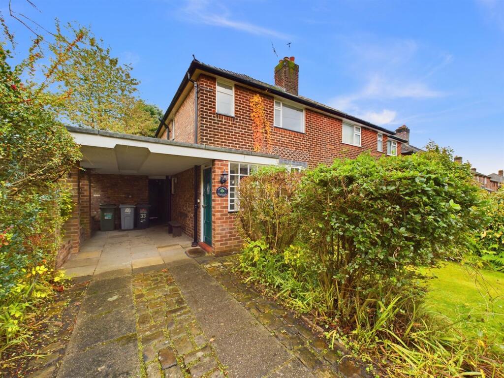 2 bedroom semidetached house for sale in Bourne Street, Wilmslow