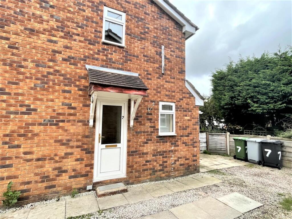 Main image of property: Cherry Tree Close, Wilmslow, Cheshire, SK9