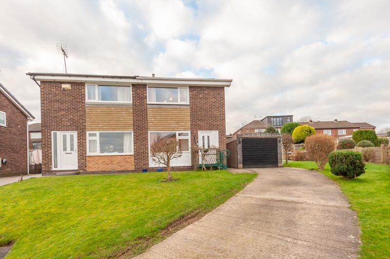 2 bedroom semidetached house for sale in Harwill Approach, Morley, LS27