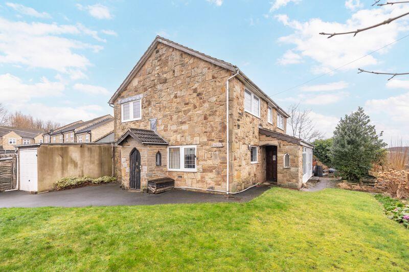 4 bedroom detached house for sale in Leeds Road, Birstall, WF17